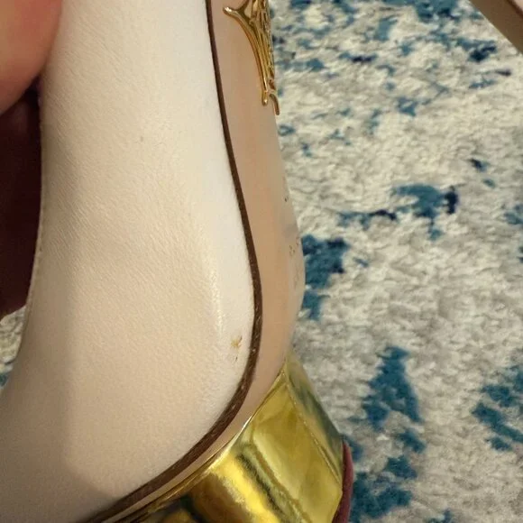 Charlotte Olympia Cream and Gold Dolly Heels Size 37 EU/7 US - Picture 8 of 9
